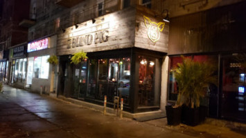 Le Blind Pig outside