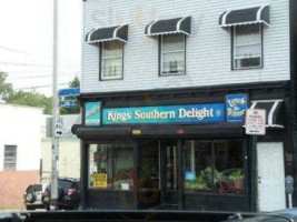 Kings Southern Delight outside