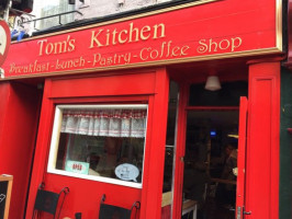 Tom's Kitchen food