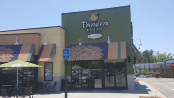 Panera Bread outside