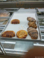 Rosy's Bakery food