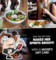 Moxies Grande Prairie food