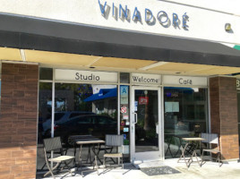 Vinadore Cafe inside