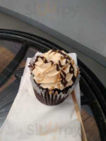 Cup Cakers Gourmet Cupcakes food