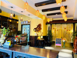 Lan Vietnamese Restaurant inside