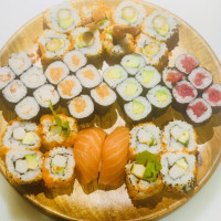 Mi Ka Do Japanisches Restaurant Sushi Bar food