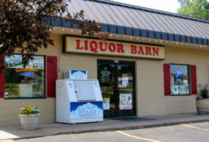 Liquor Barn outside