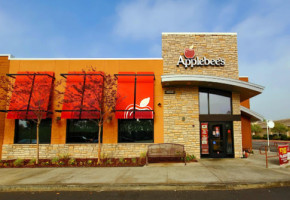 Applebee's Grill outside