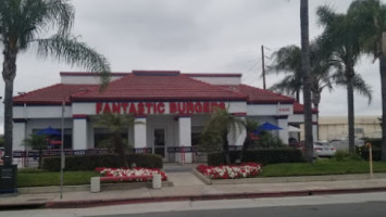 Fantastic Burgers outside