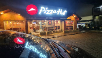 Pizza Hut inside