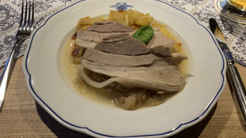 Schloss-Brauhaus food