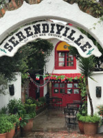 Serendiville outside