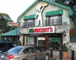Little Vincent's Pizza outside