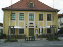 Gasthaus Zum Dreispitz outside