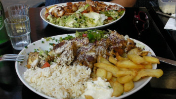 Chez Nous les Libanais food