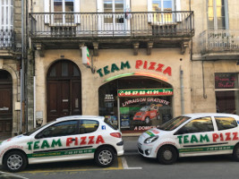 Team Pizza food