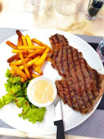 O'comptoir Du Marais food