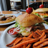 Sasquatch Brewing Co. food