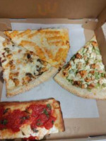 Isabella's Pizza food