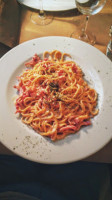 Le Pepe Rosso food