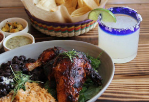 Arriba Cantina food