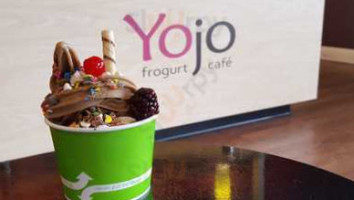 Yojo Frogurt Cafe food