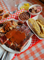 BB's Lawnside BBQ food