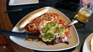 Boston's Restaurant and Sports Bar food