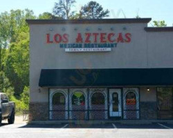 Los Aztecas Mexican outside