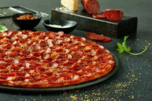 Toppers Pizza food