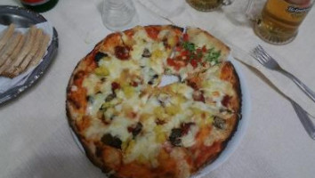Pizzeria La Capannina Di Puglia Giuseppina food