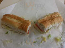 Subs-ta-toot food