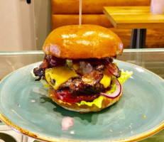 Flames - Burger und Steakhouse food