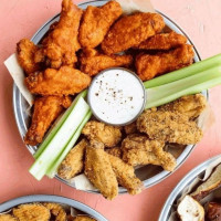 Hooters food