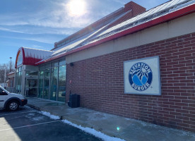 Elevation Burger inside