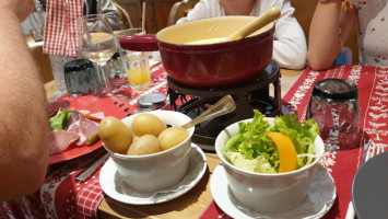 La Table Du Berger food
