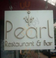 Pearl Restaurant Bar outside