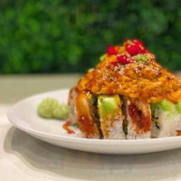 Kin Thai Sushi Bulverde food
