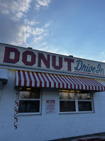 Donut Drive-in outside