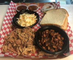 Saintz Bbqco food