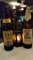 Taj Tandoor food