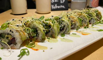 MakiMaki Sushi Green food
