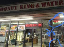 Donut King Water food
