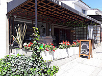 La Tienda Del Vino Restaurante outside