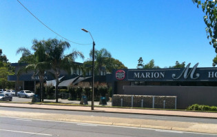 Marion Hotel outside