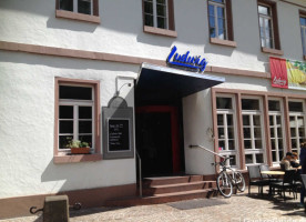 Ludwig Restaurant Bar outside