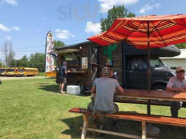 Caja Madera food