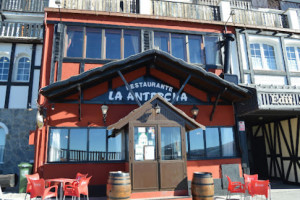 La Antorcha inside