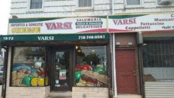 Varsi Deli outside