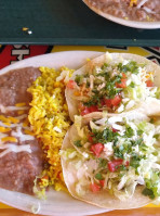 Fuzzy's Taco Shop food